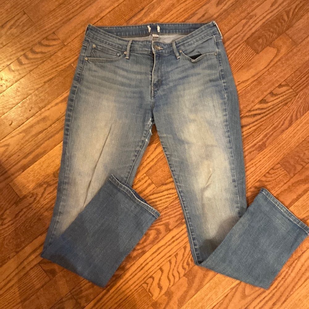 Levi’s size 12/31 